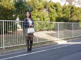 「立ちんぼ妻」　B級熟女 　きりえ43歳 サンプル動画サムネイル